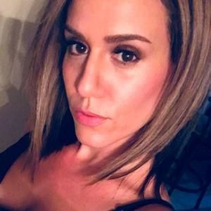 Meet your Posher, Maytee